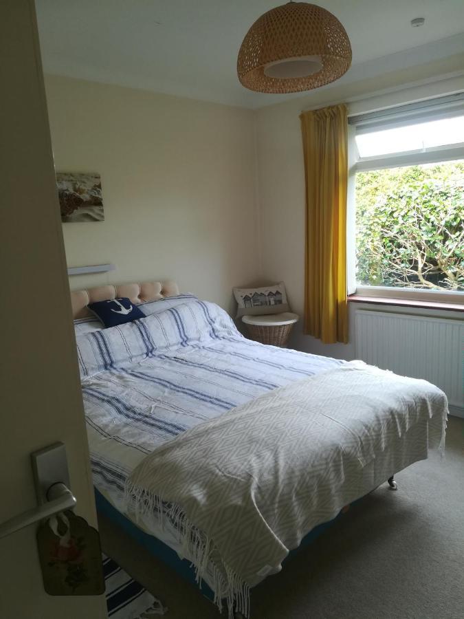 Pine Lodge Barton-on-Sea Exterior foto